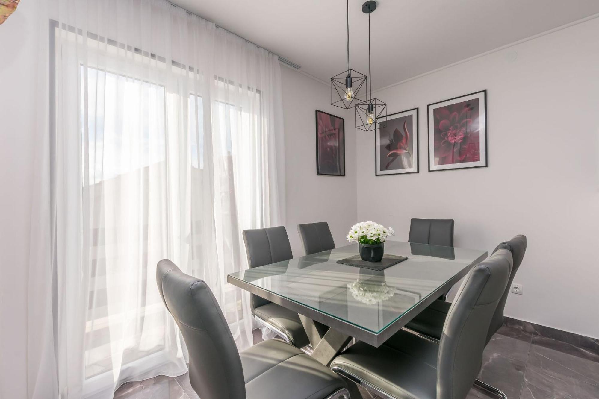 Apartments Mladen Duce Exterior photo