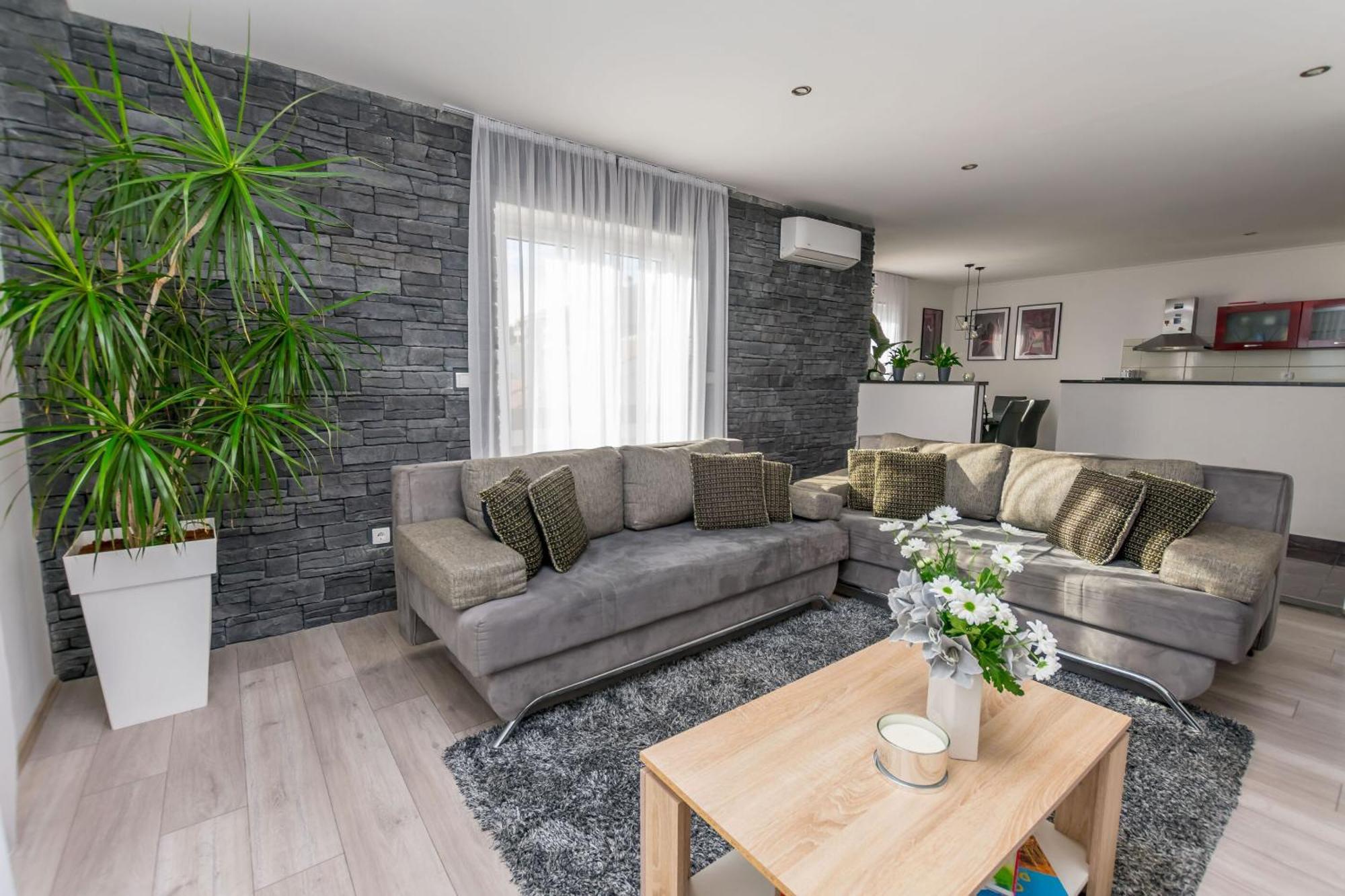 Apartments Mladen Duce Exterior photo
