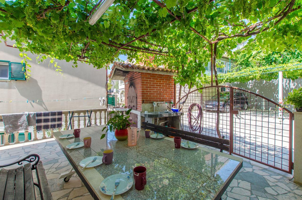 Apartments Mladen Duce Exterior photo
