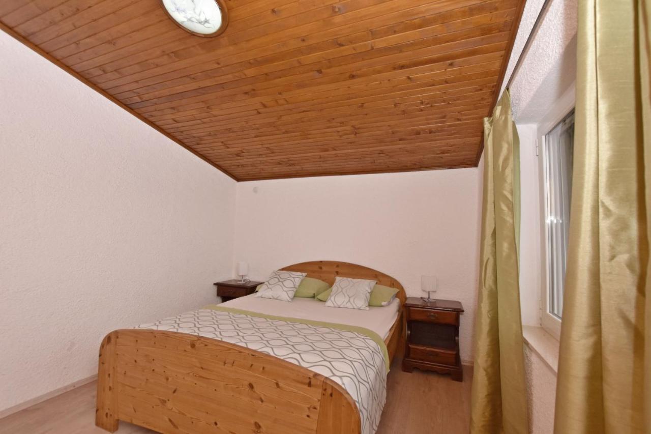 Apartments Mladen Duce Exterior photo